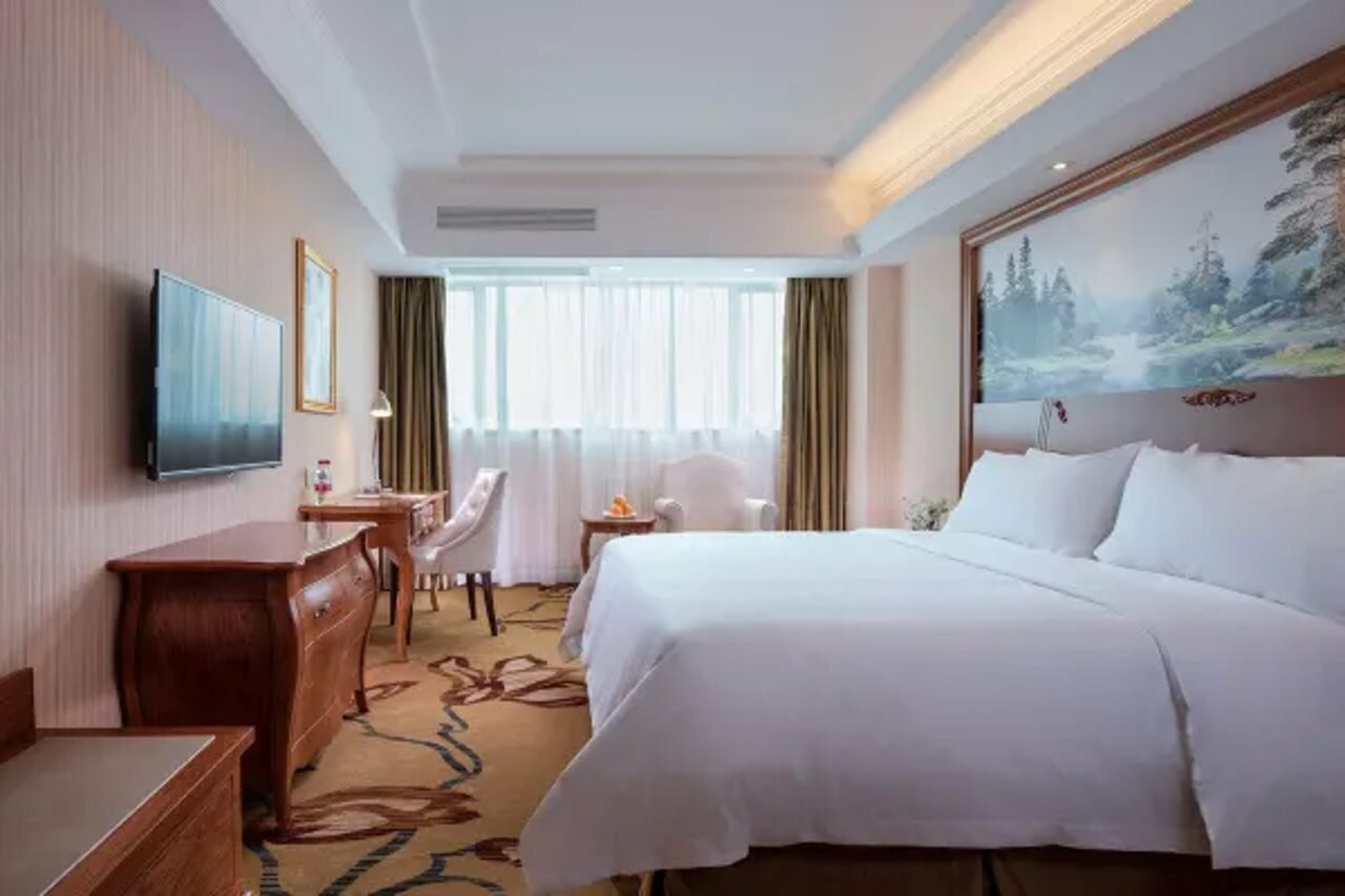 Фото Vienna Hotel