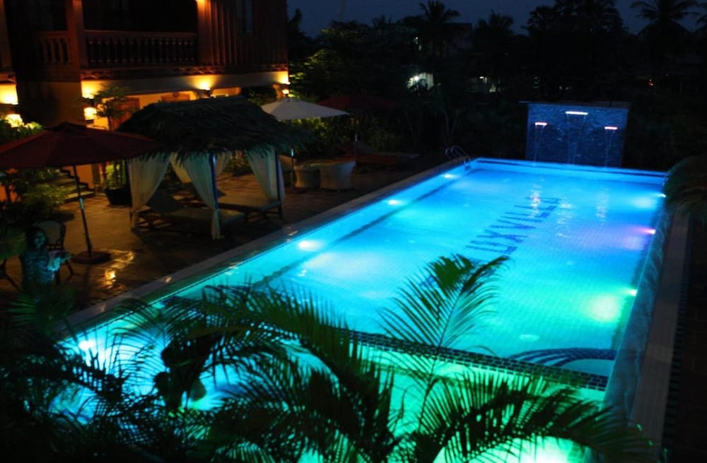 Фото Lux Guesthouse