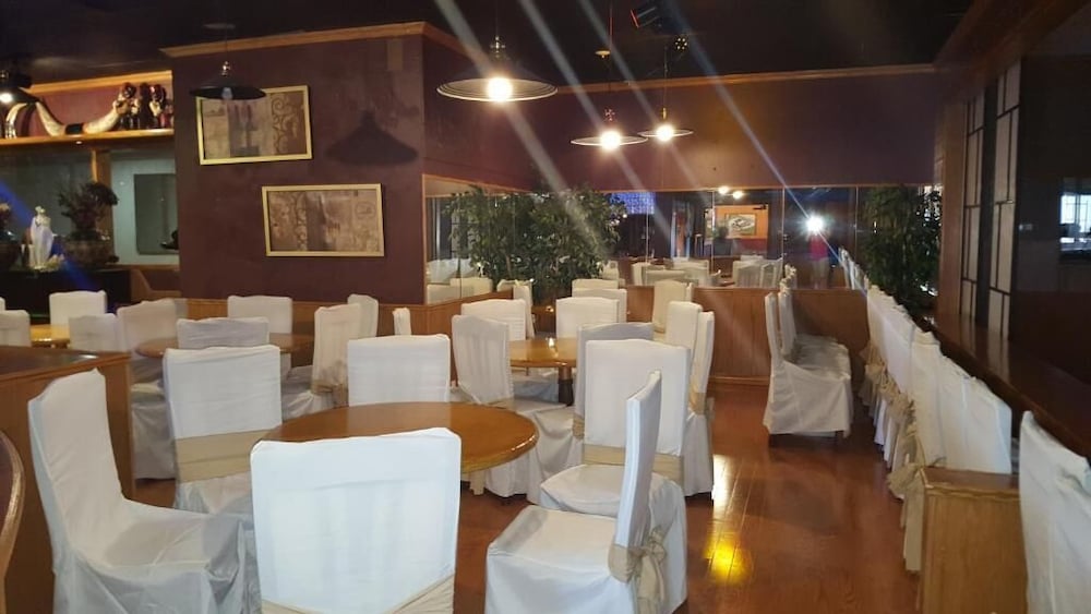 Фото Sutton Park Inn