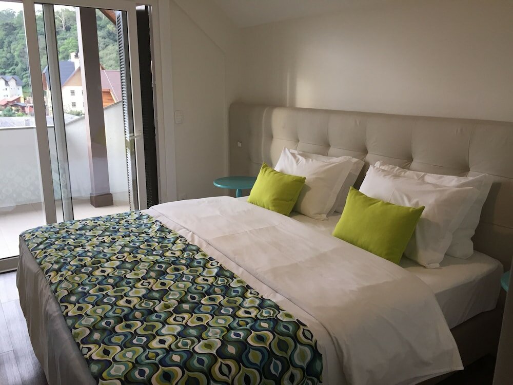 Фото Hotel Cercano