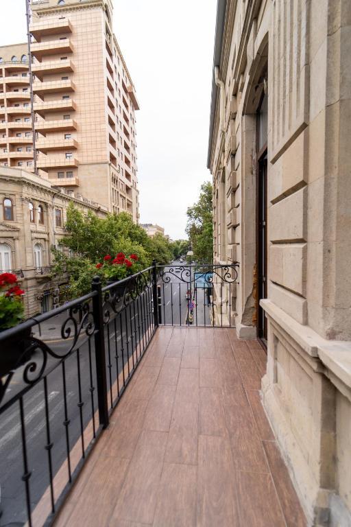 Фото Midway Baku Hotel