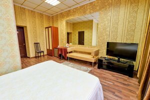 Topolya (Chernushka, Kommunisticheskaya ulitsa, 2), hotel