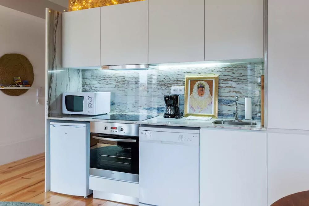 Фото Boutique Rentals - Republica's Garden Studio with views