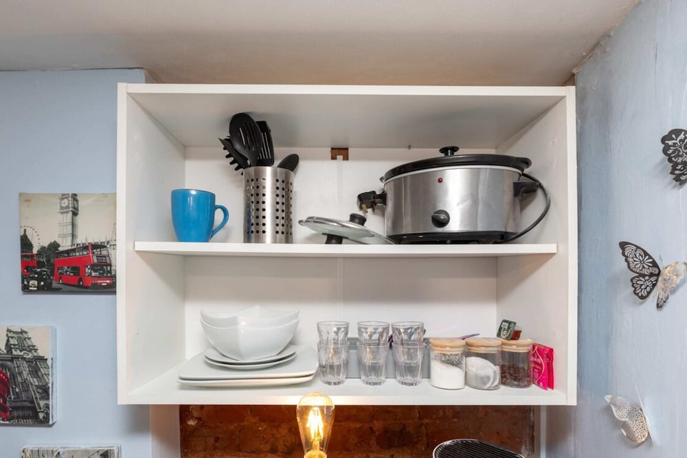 Фото Cosy Studio Apartment