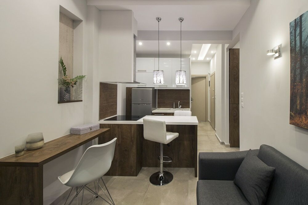 Фото Flow - White Tower Two Bedroom Suite