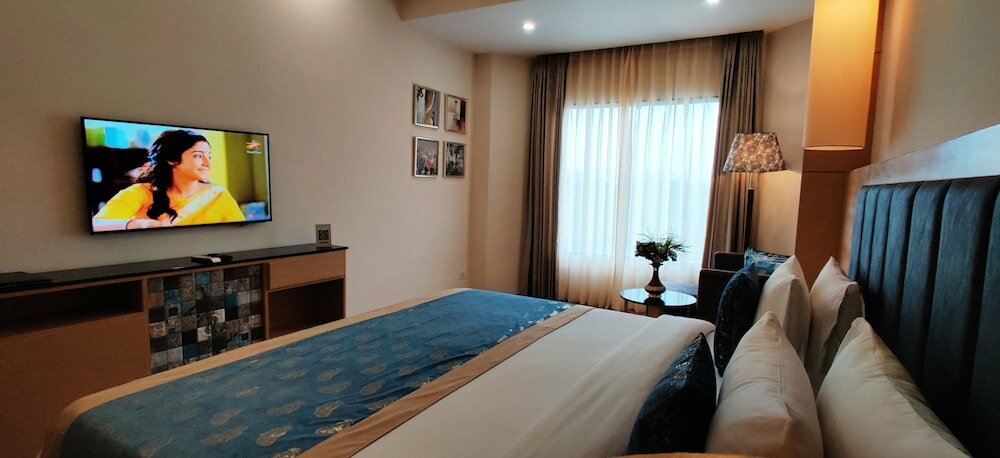 Фото Radiant Globus Hotel