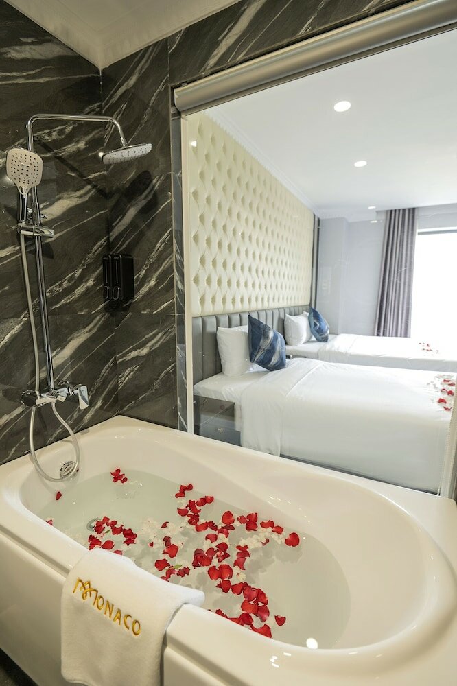Фото Monaco Hotel & SPA Da Nang