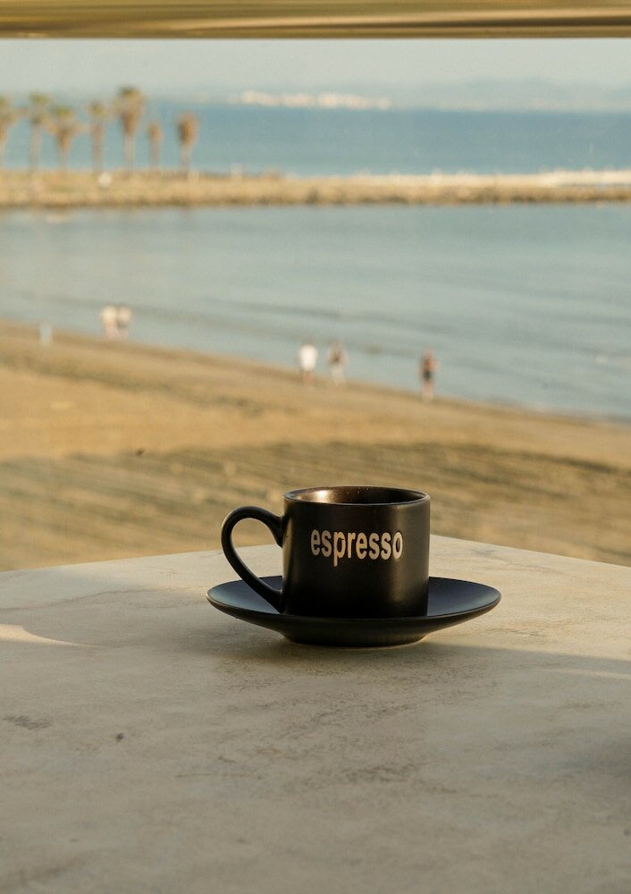 Фото The Beachfront Apartment