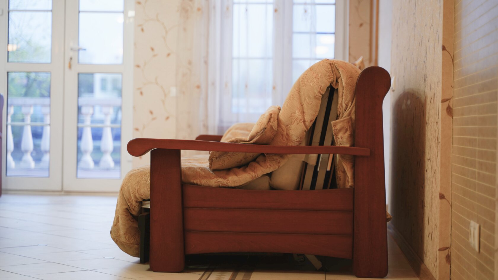 Фото Tony Wake Светлый