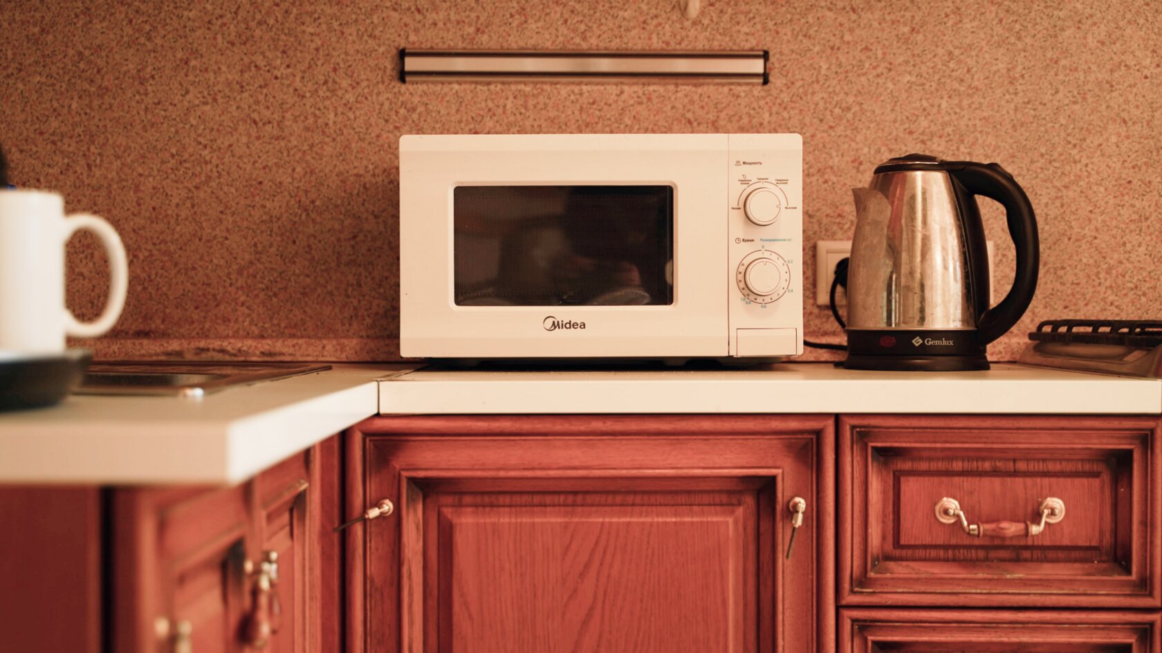 Фото Tony Wake Светлый