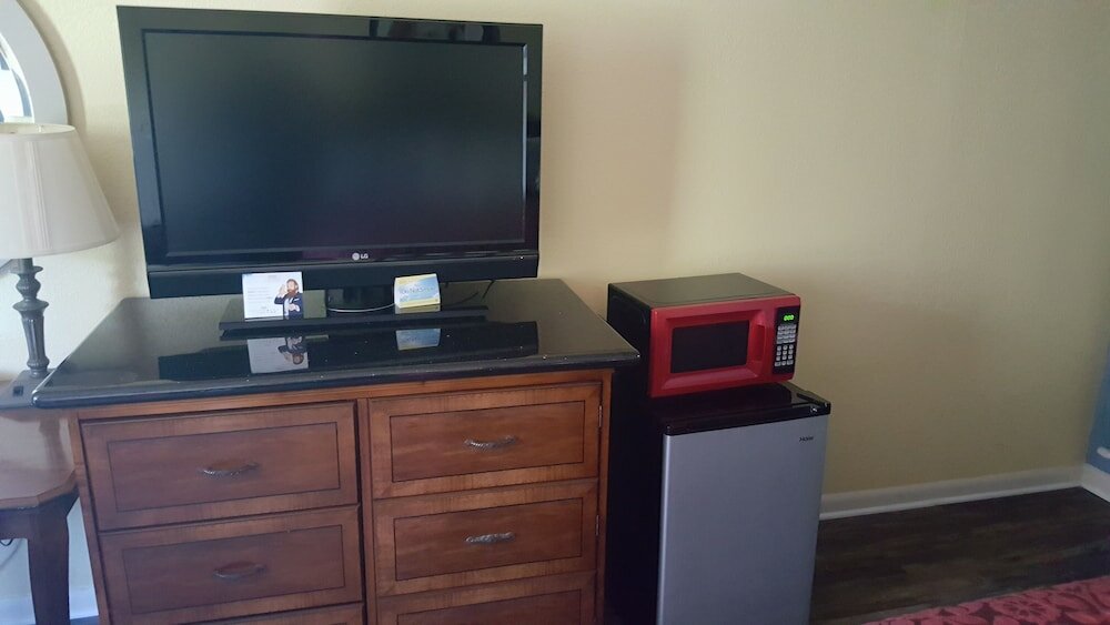 Фото Days Inn by Wyndham College Park Airport Best Road