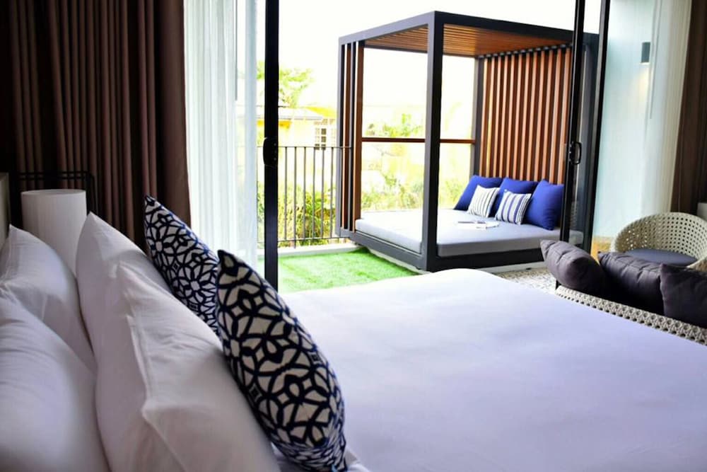 Фото Asira Boutique HuaHin Hotel