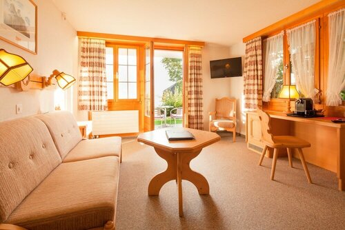 Внешний вид отеля Hotel Alpenhof в Гриндельвальде, фото 2