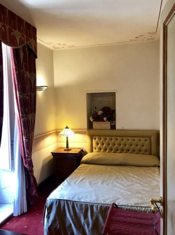 Фото 239423937680