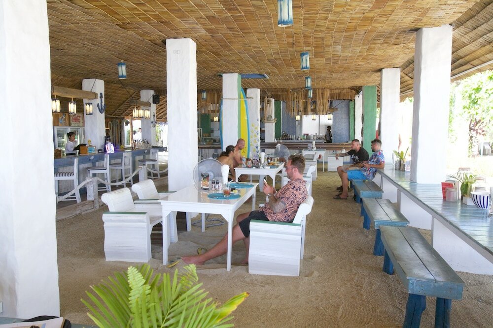 Фото Lime & Soda Beachfront Resort