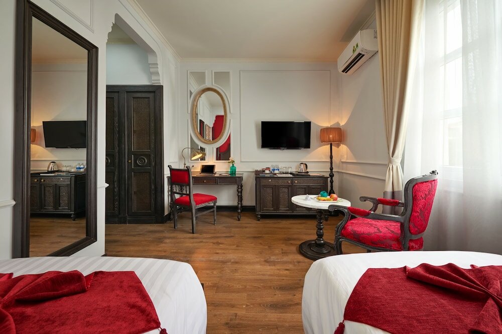 Фото Manoir Des Arts Hotel