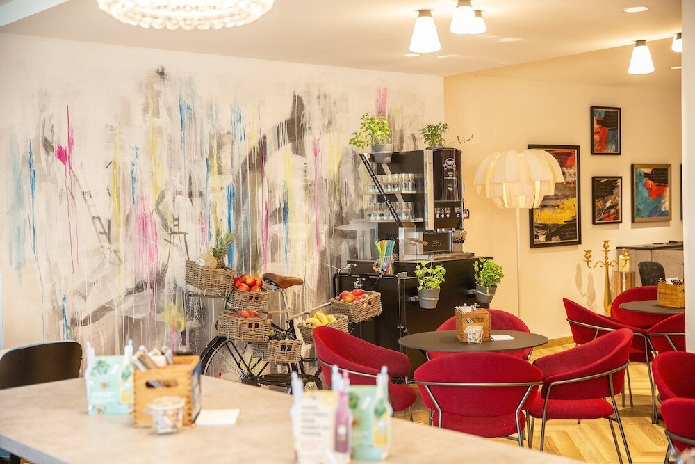 Фото The niu Franz