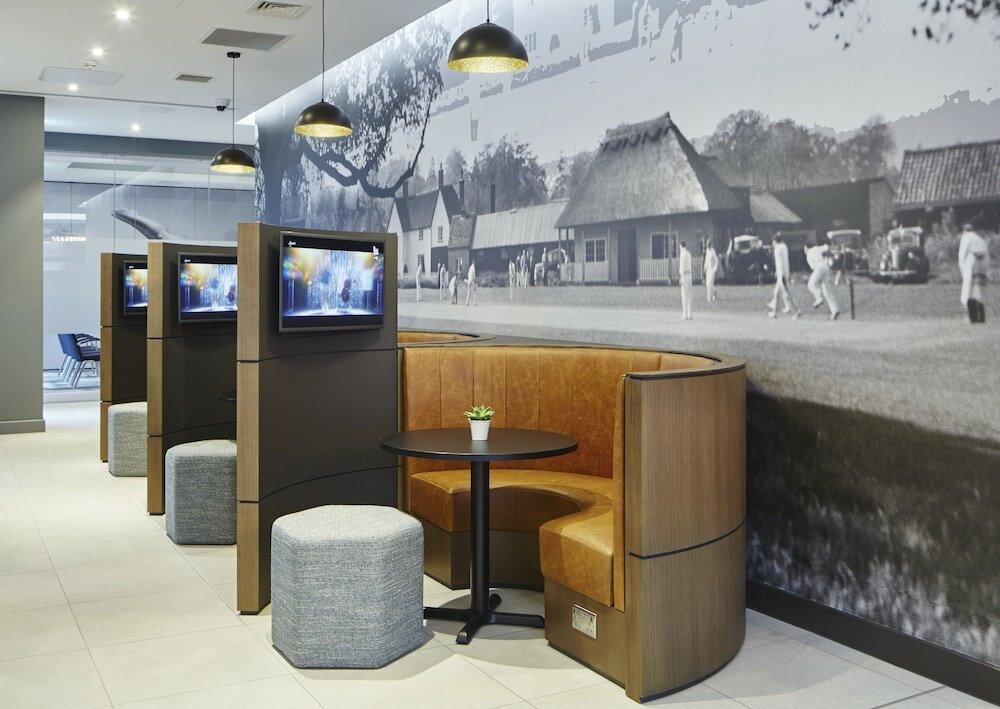 Фото Courtyard by Marriott Oxford South