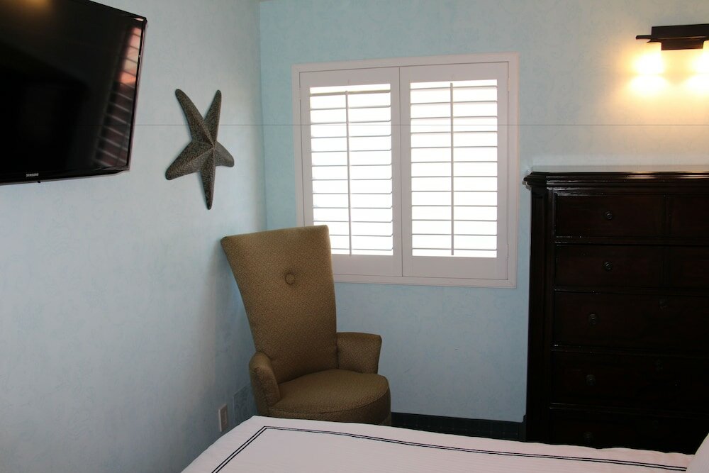 Фото Franciscan Inn & Suites