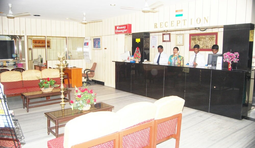 Фото Hotel Pandian