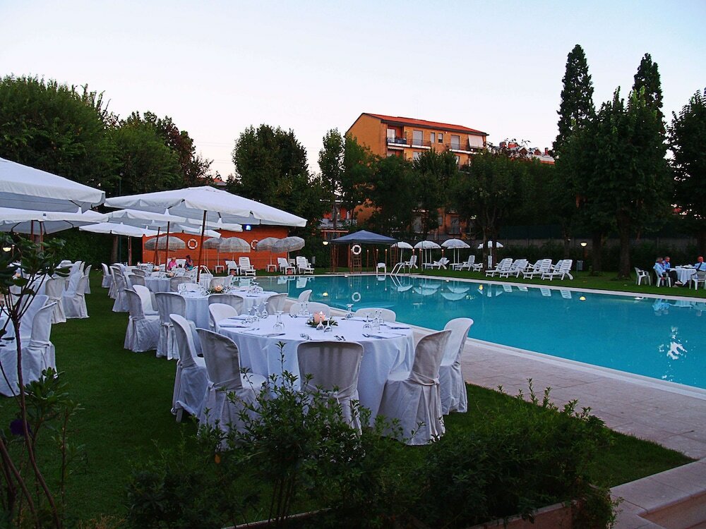 Фото Hotel Sporting Brugherio