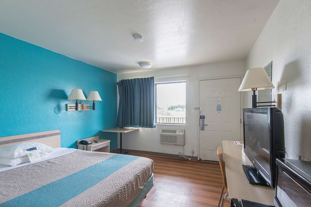 Фото Motel 6 Kansas City, Mo - Airport