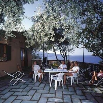 Фото Villaggio Turistico Bleu Village