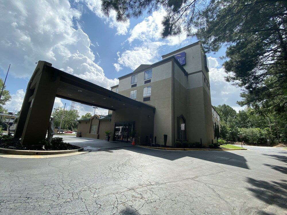 Фото отеля 1