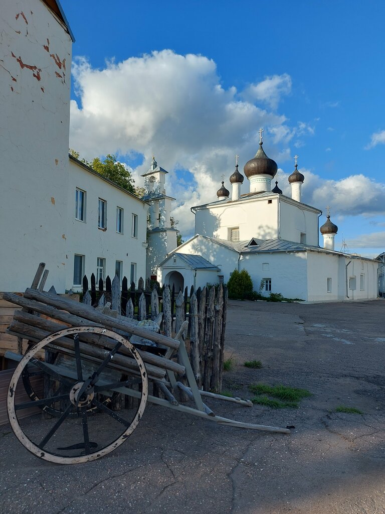 كنيسة أرثوذكسية Tserkov Pokrova Presvyatoy Bogoroditsy ot Torga ، ، صورة