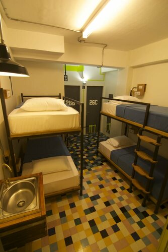 Гостиница Makati Junction Hostels