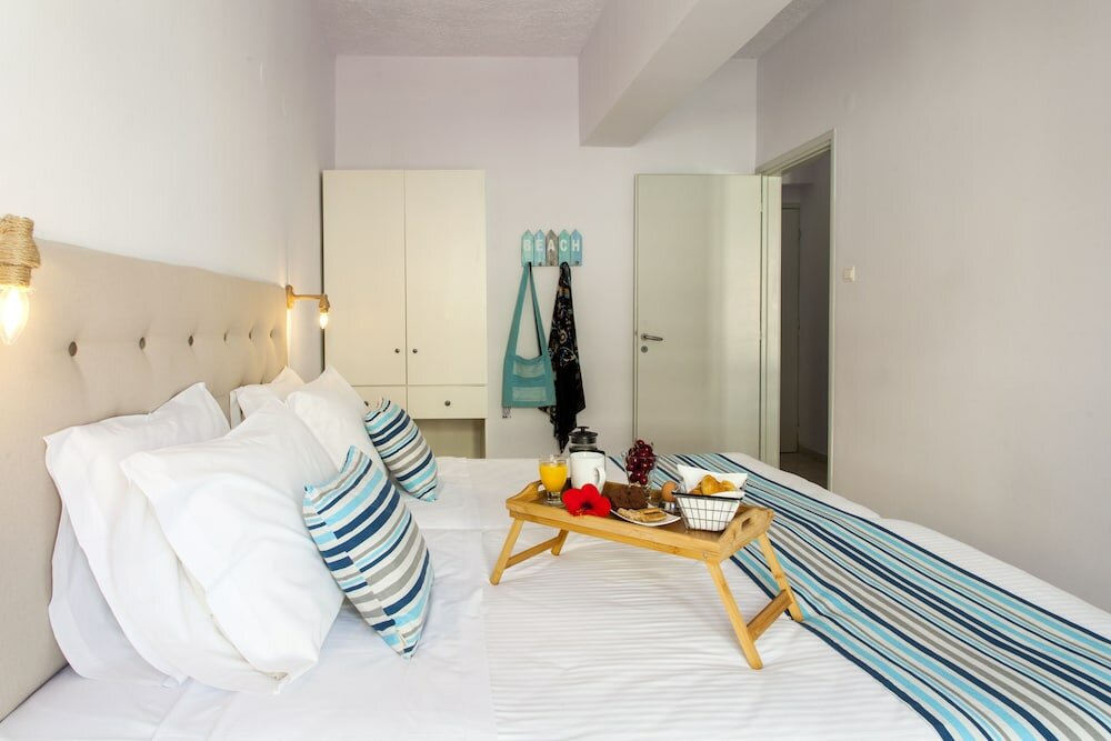 Фото Апартаменты Elychryson