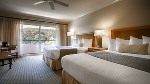 Гостиница Beachside Inn