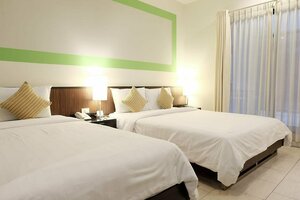 Hotel De Bangkok (Ratchaprarop Soi, 133/48), hotel