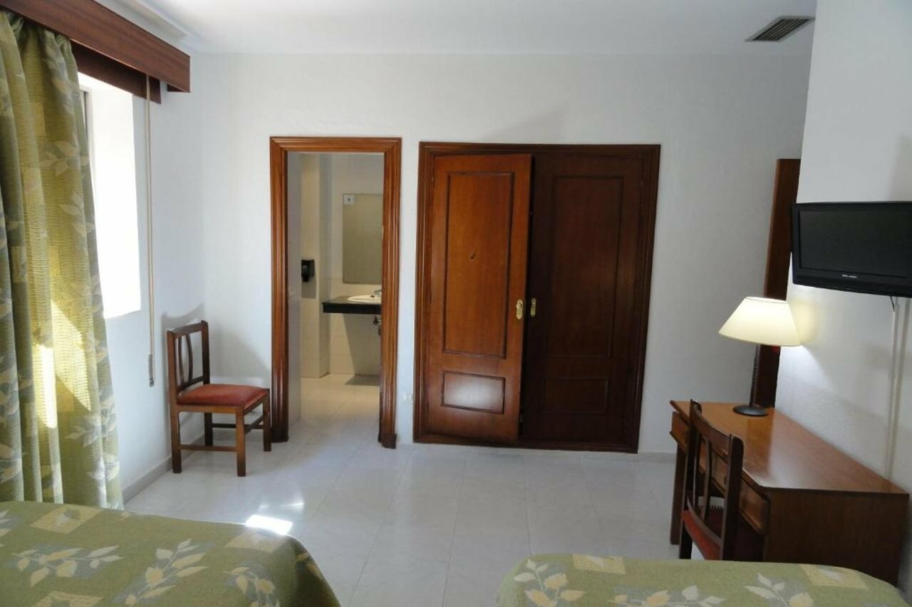 Фото Hotel El Coloso