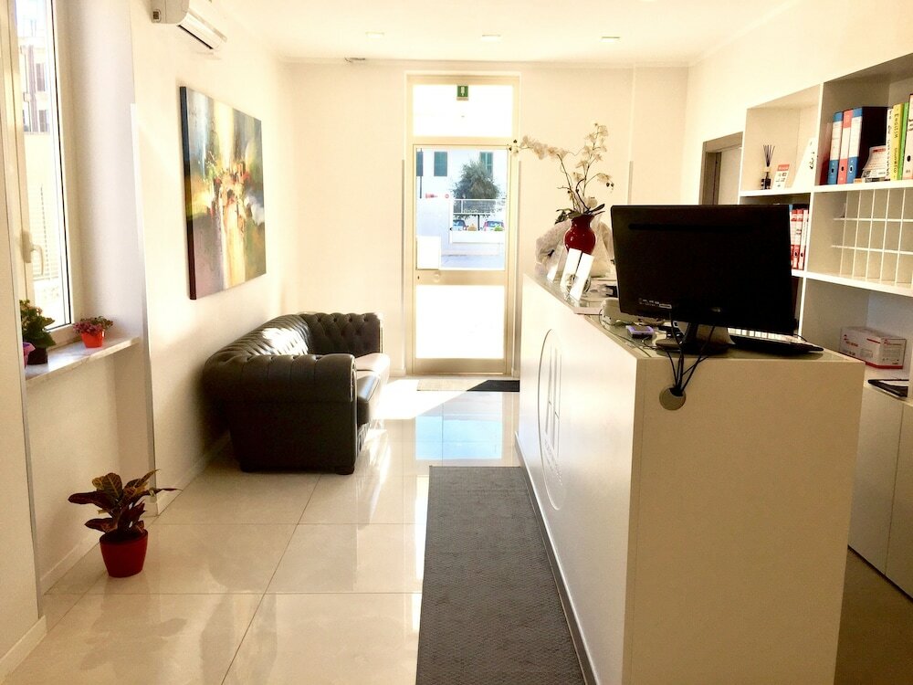 Фото Academy Hotel Fiumicino