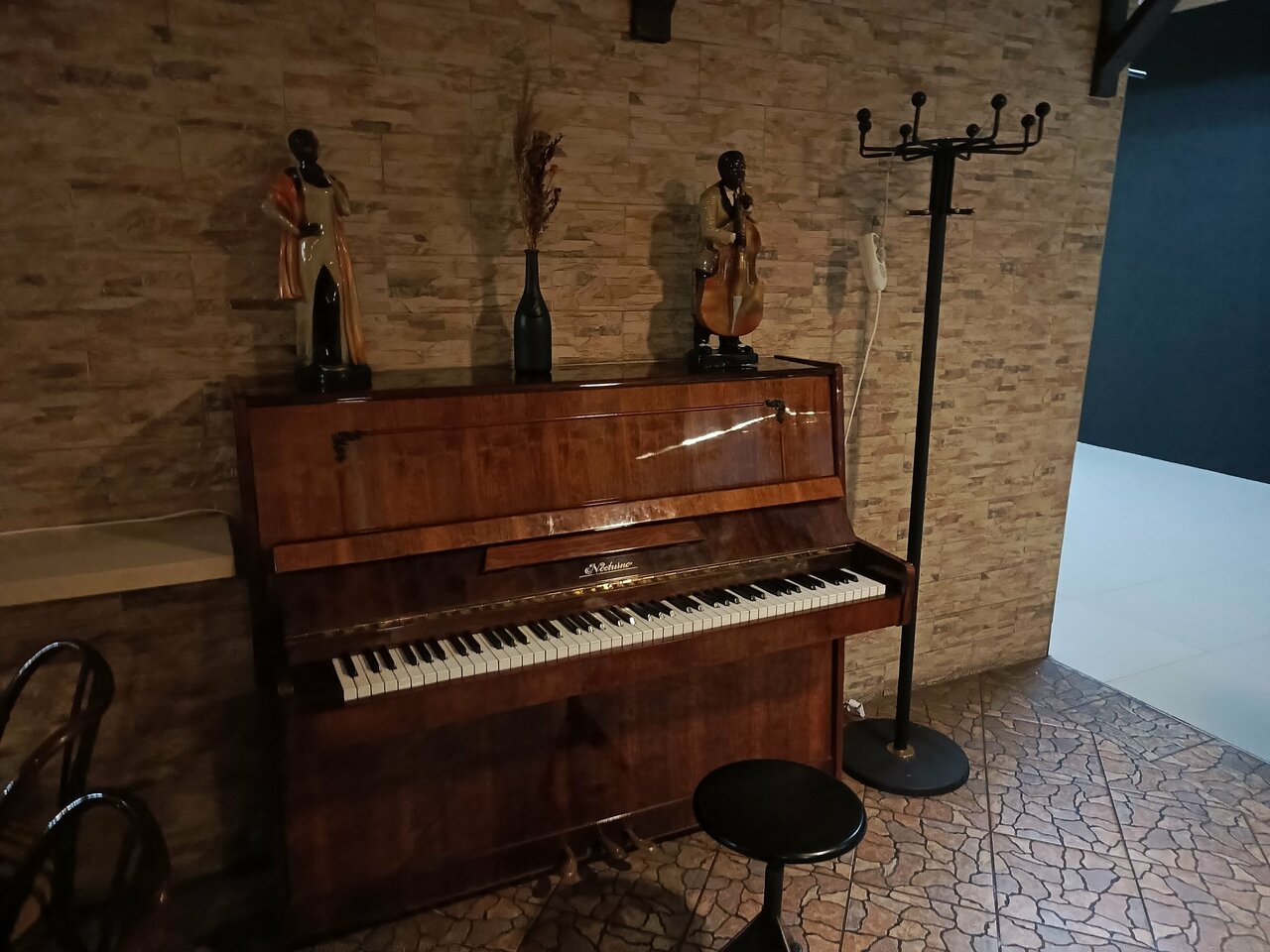Salvadoor — Salvadoor