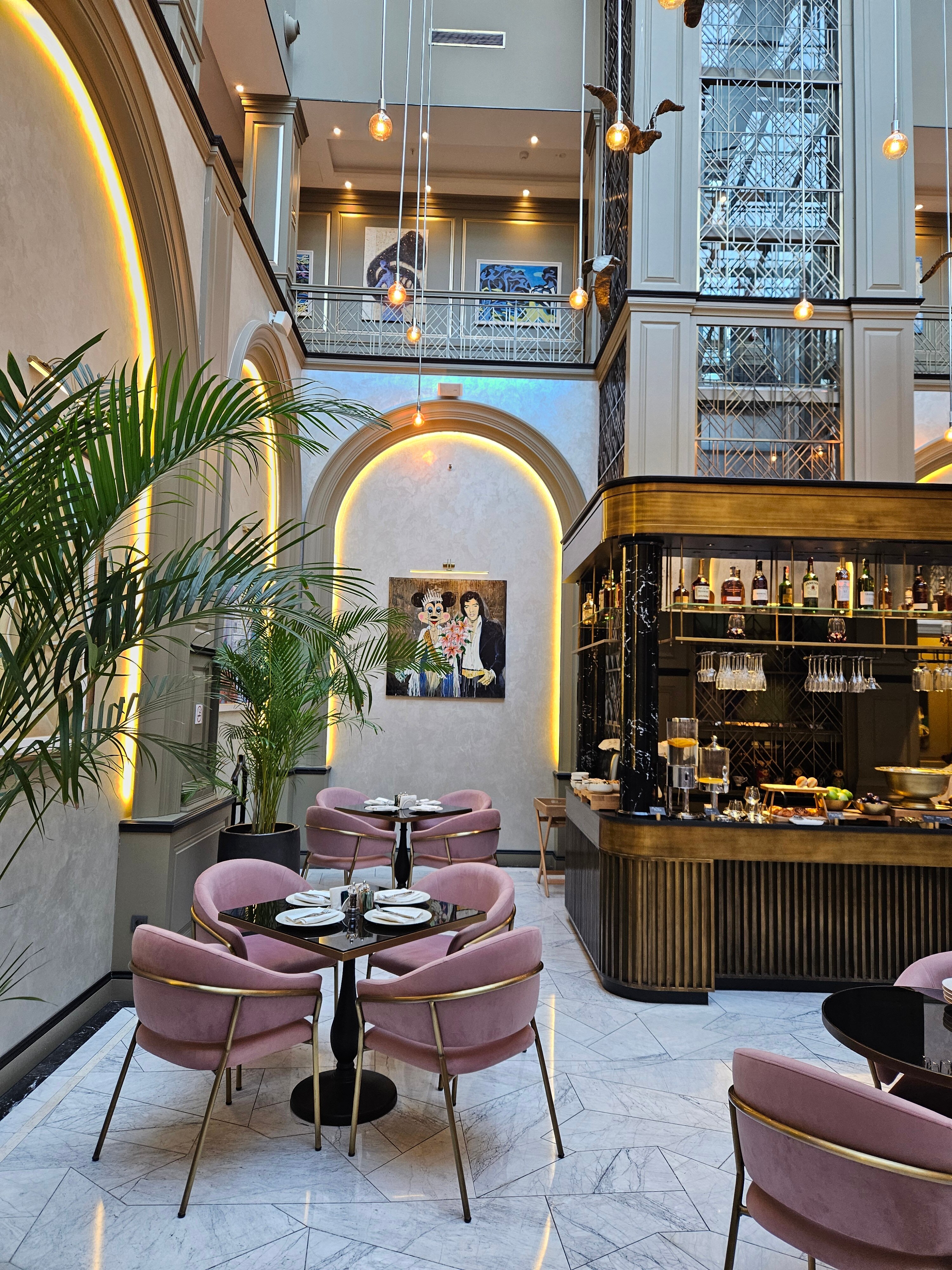 Фото Art Gallery Hotel