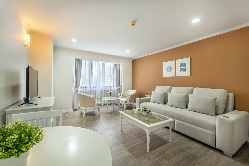 Фото Neom Town Residence