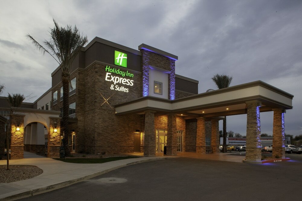 Фото Holiday Inn Express & Suites Phoenix East - Gilbert, an Ihg Hotel