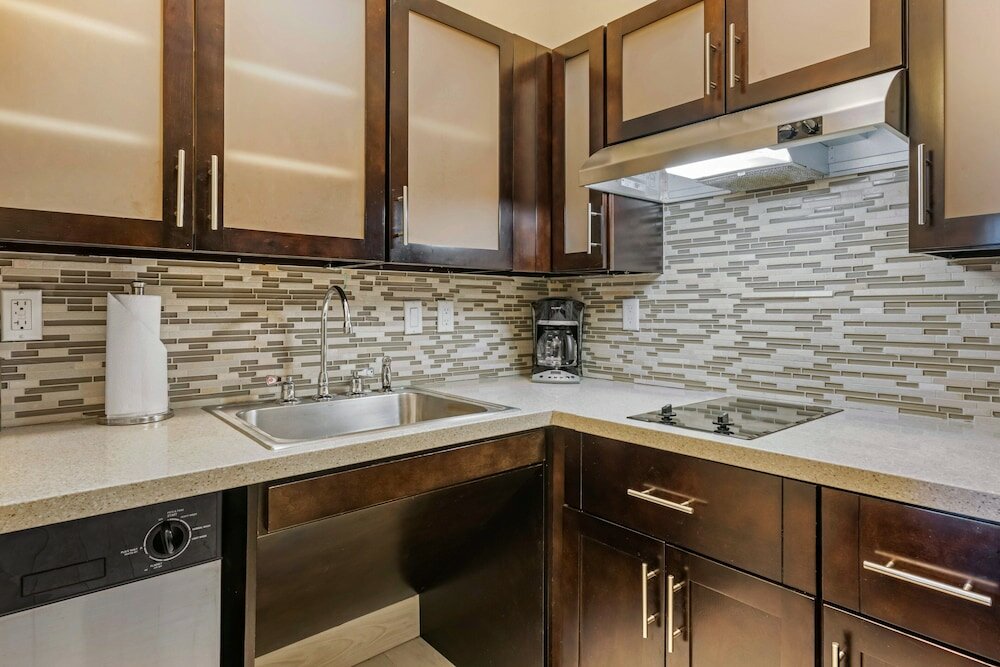 Фото Staybridge Suites St. Petersburg Downtown, an Ihg Hotel