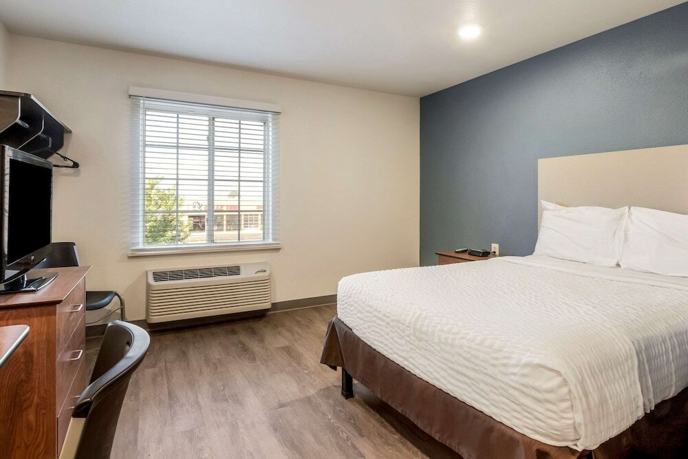 Фото WoodSpring Suites Indianapolis Lawrence