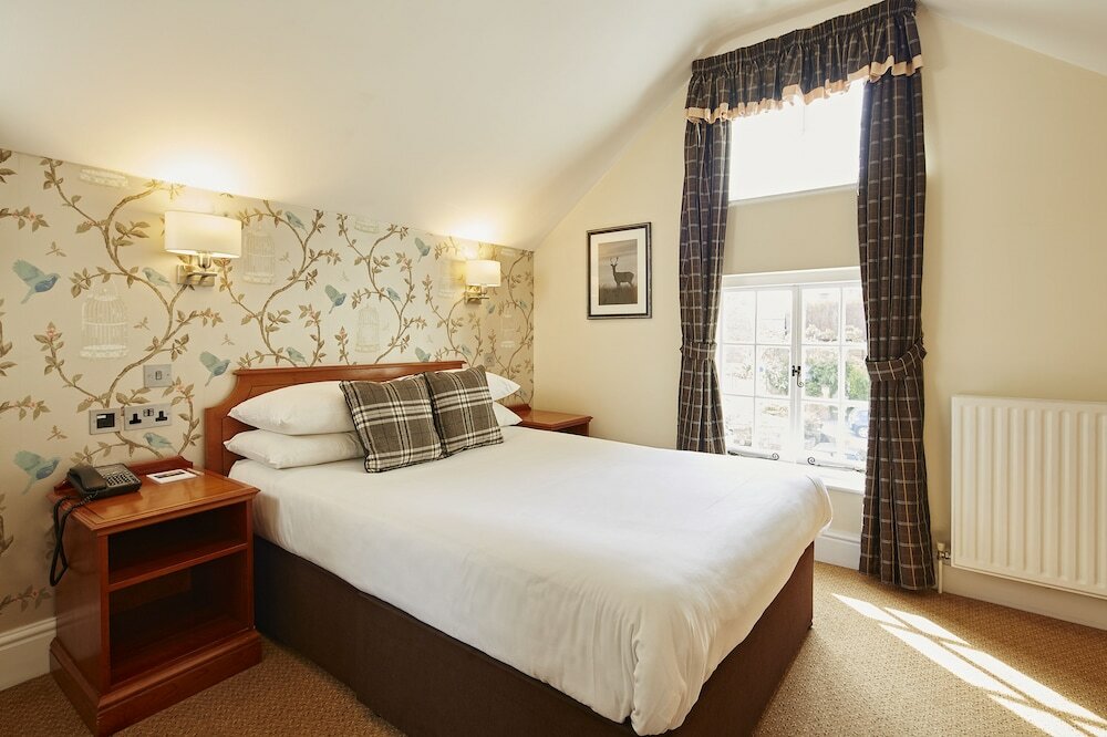 Фото Mandolay Hotel Guildford