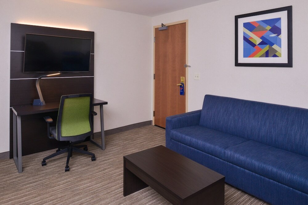 Фото Holiday Inn Express Southfield-Detroit, an Ihg Hotel
