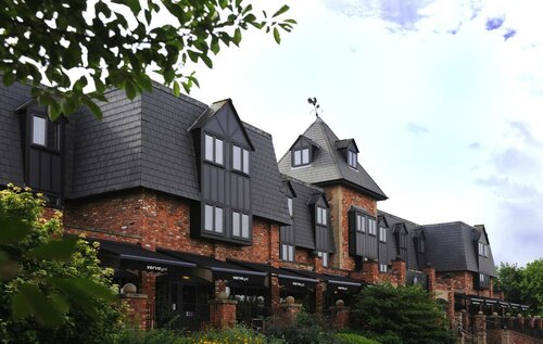Гостиница Village Hotel Warrington