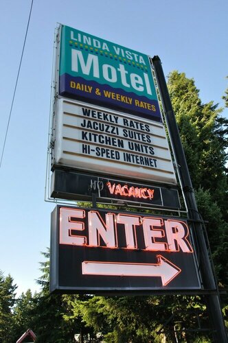 Гостиница Linda Vista Motel в Суррее