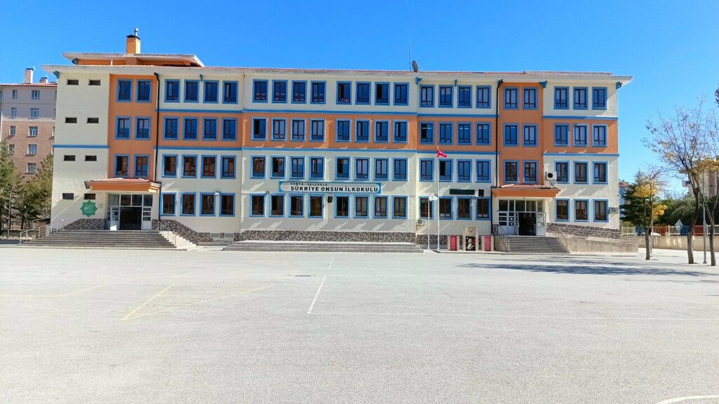 Primary school Sukriye Onsun Ilkogretim Okulu, Konya, photo