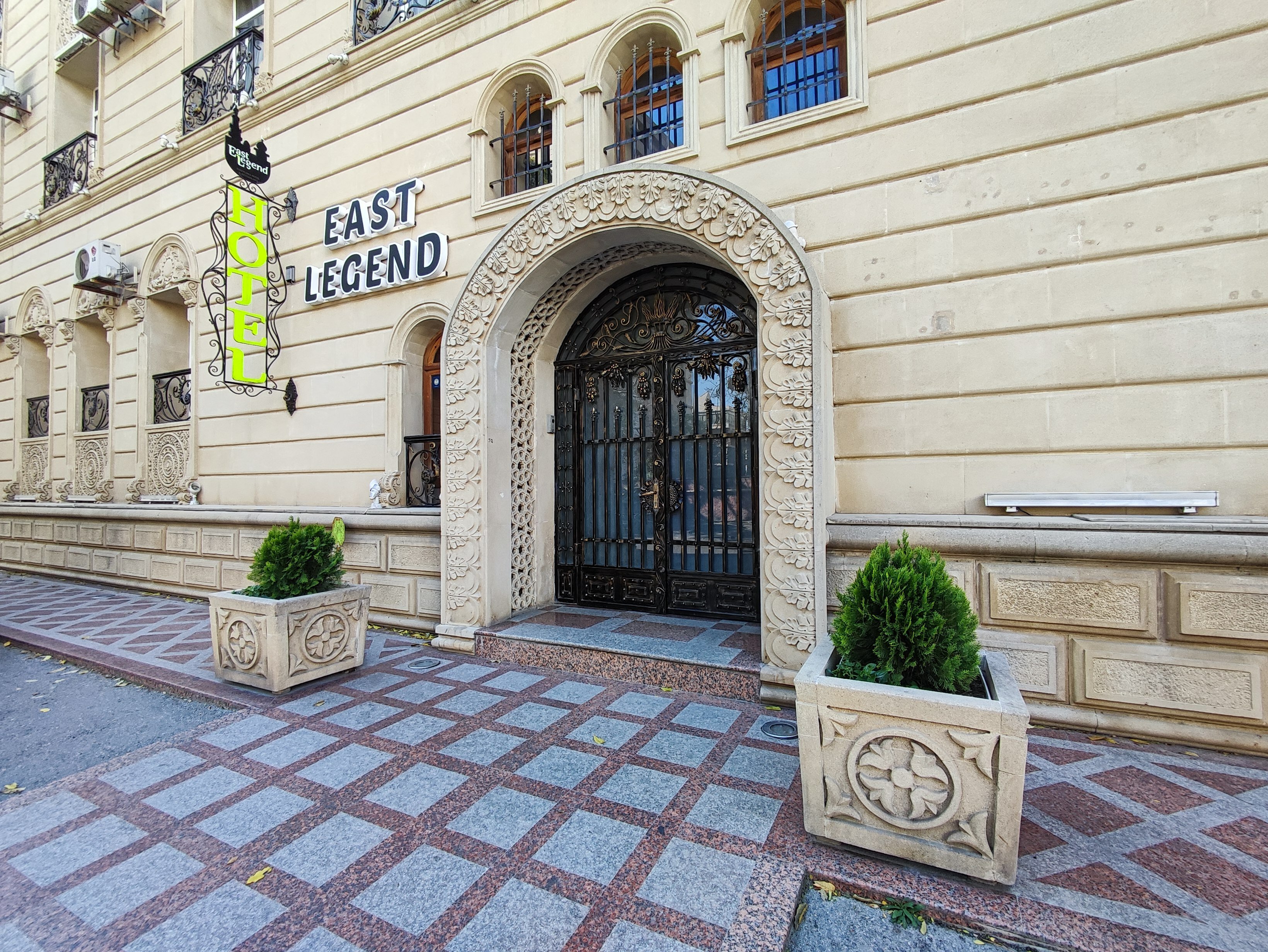 Фото отеля 1