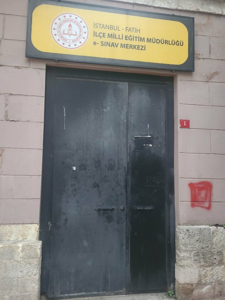 Eğitim merkezleri Fatih E-Sınav Merkezi, İstanbul, foto