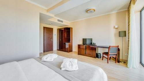 Фото Lisi Hills Hotel