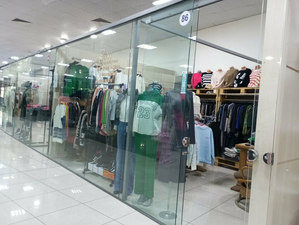 Clothing store Jass Collection, Yerevan, photo